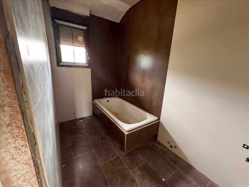 Foto f754b904-8166-4e3f-a688-ffb377a72dee. Casa amb aparcament a Bárcena de Cicero