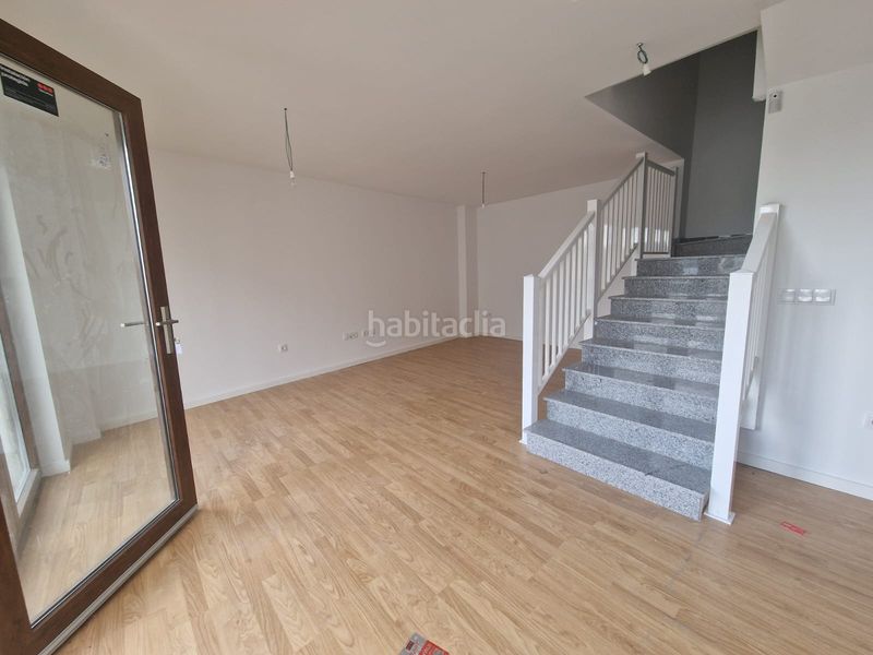 Foto f419f8ef-61c4-4275-9c2a-6b1b20c2311a. Casa amb aparcament a Barreiros