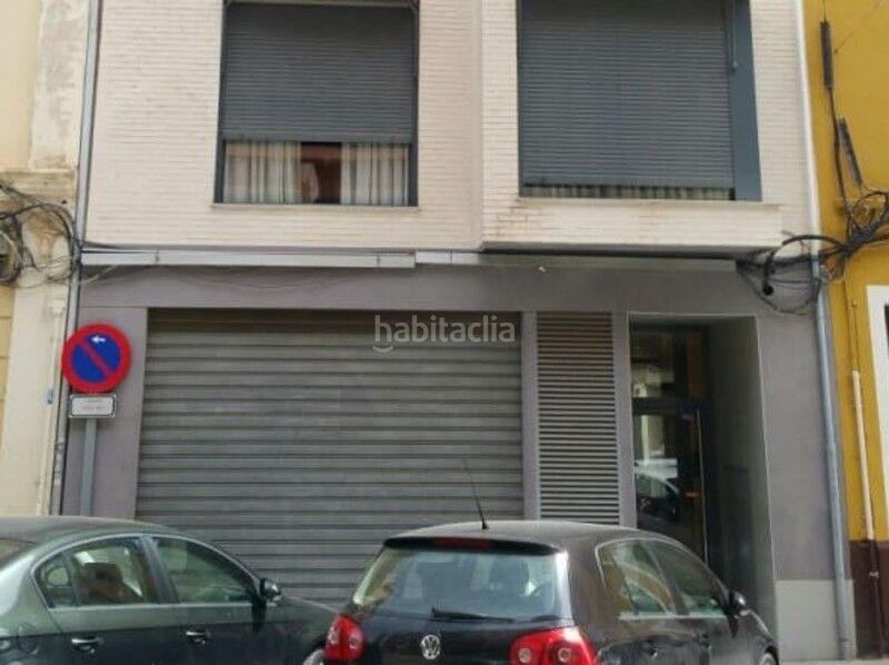 Foto fe45f450-ee77-47c5-bc7d-bdf5d8ea29a7. Aparcament cotxe a El Castell Burjassot