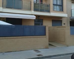 Car parking  Párroco mora