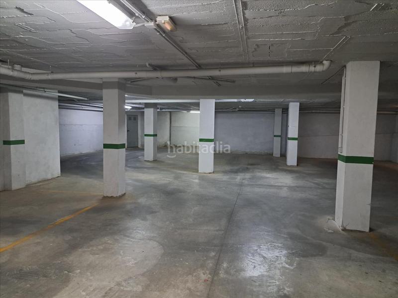 Foto 970b1741-9f97-46dc-99c8-6eeae3104333. Aparcament cotxe a Almoradí