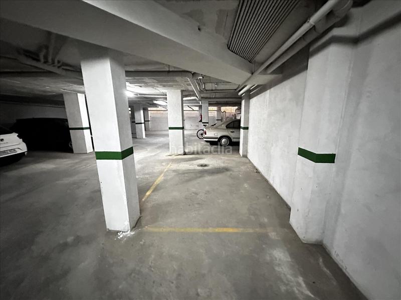 Foto 9ba88354-6738-43bd-9388-1ac96516e0d0. Parking voiture dans Almoradí