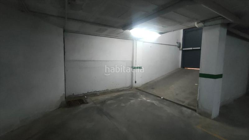 Foto 9ea93886-246d-4cda-8a28-b23070442d9a. Parking voiture dans Almoradí