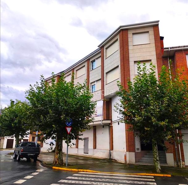 Foto ea6abc0e-2c64-4406-98a3-8caae1cc863d. Edificio in Cuatro Vientos Ponferrada