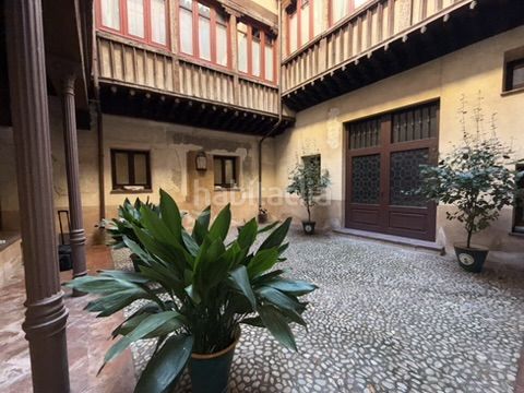 Foto 9772d235-779a-4af1-a77a-7f74a38d1ca2. Casa a Casco Histórico Toledo