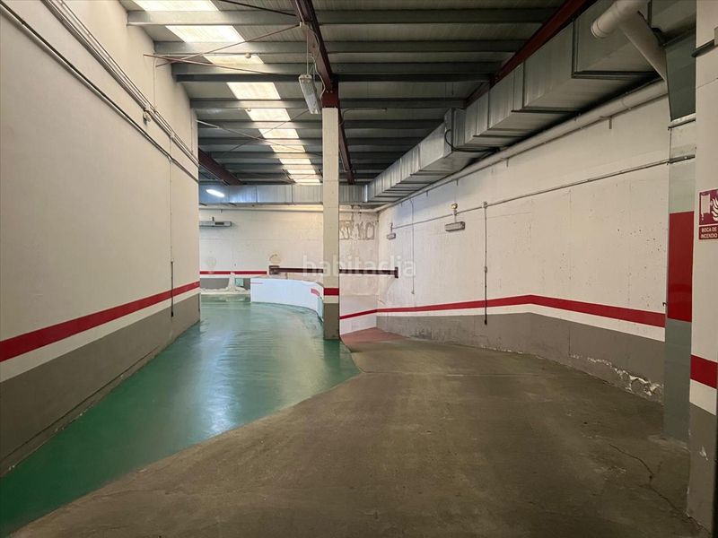 Foto 235c3c79-ef16-4ac3-9f1e-2ffa22665c01. Aparcament cotxe a Porta Nova Ferrol