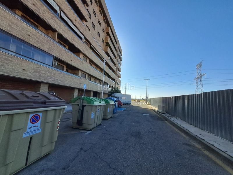 Foto fbd23391-b729-4826-b0e9-0d03189664f7. Aparcament cotxe a Valle Grande Seseña