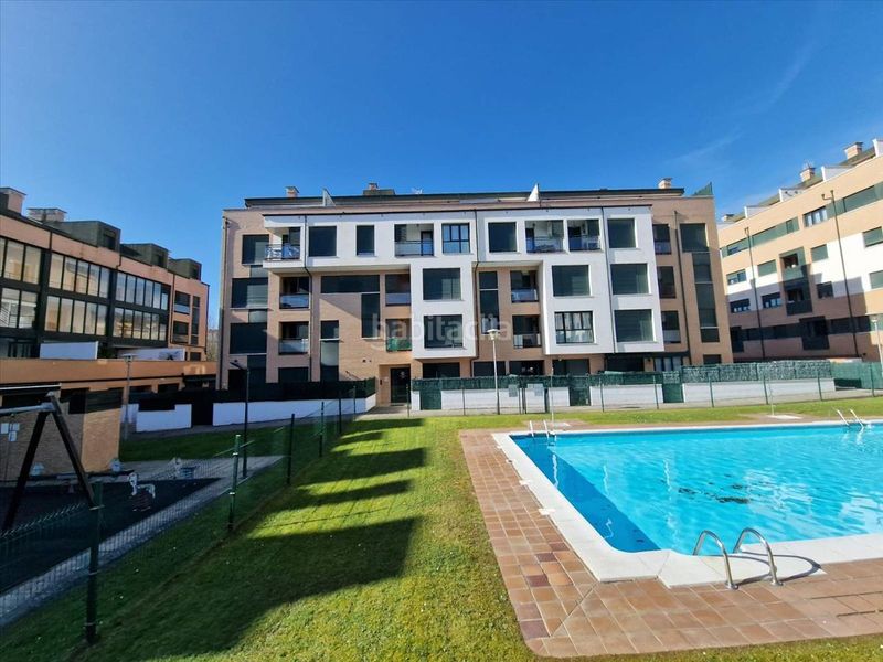 Foto a9a3f326-9753-4923-b563-d51f2fea6dd7. Aparcament cotxe a Posada-Barro Llanes