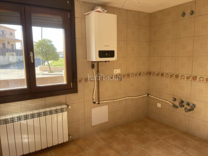 Foto 31ae8887-4eeb-4a3b-8f82-41aad6999da3. Xalet amb aparcament a Estación-Cruz Roja Illescas