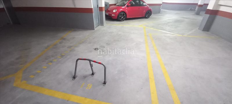 Foto 8772206c-57a2-4788-827f-8ee1904ac5cc. Aparcament cotxe a Meaño