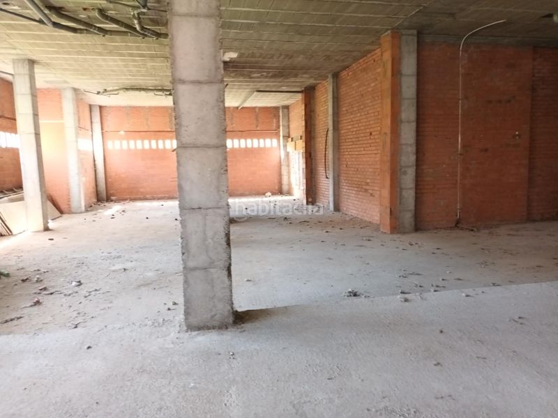 Foto 5423a2f8-88ff-457d-879f-f6369a7830c1. Local comercial a Flores de Sil - La Placa Ponferrada
