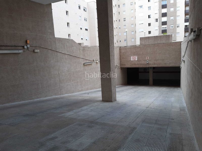 Foto 56ef7ad1-5b08-46c2-83a6-b7fab4077ac0. Aparcament cotxe a Valdezorras - El Gordillo Sevilla