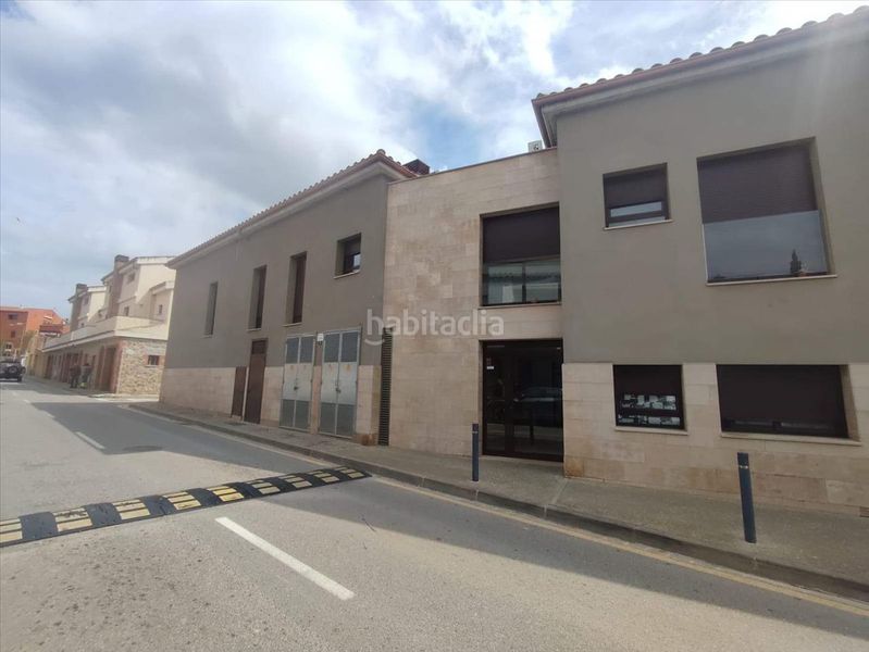 Foto 453ff60f-3af8-4fb4-aa8f-28ec8080b648. Aparcament cotxe a Vilajuïga