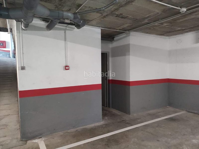 Foto 76d1f3e2-88c9-4490-a620-d58fe70377bf. Parking coche en Vilajuïga