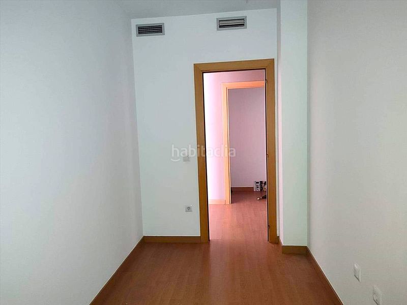 Foto e414ba85-b88b-417c-af4f-73f2419882f8. Pis amb aparcament a Vilajuïga