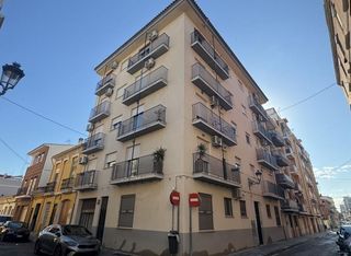 Aparcament cotxe  Conde almenara