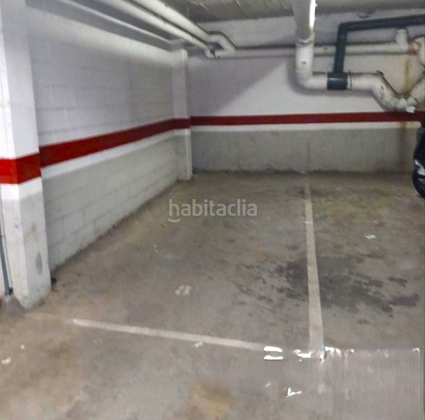 Foto 739409fb-0d06-456a-99c6-539ae531dc1f. Aparcament cotxe a Cassà de la Selva