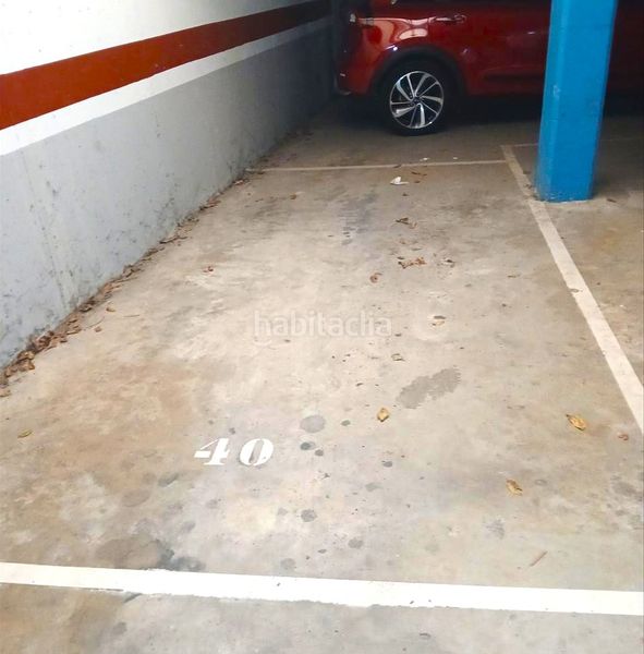 Foto c2c1ce60-5b78-4265-9784-4f1511060a87. Aparcament cotxe a Cassà de la Selva