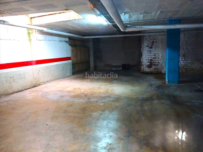 Foto ff15ce35-c030-487e-b675-5e78f456fc16. Aparcament cotxe a Cassà de la Selva