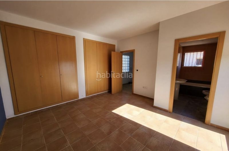 Foto 77236392-2c8d-420a-855a-f4ddf993629a. Chalet en Monserrat
