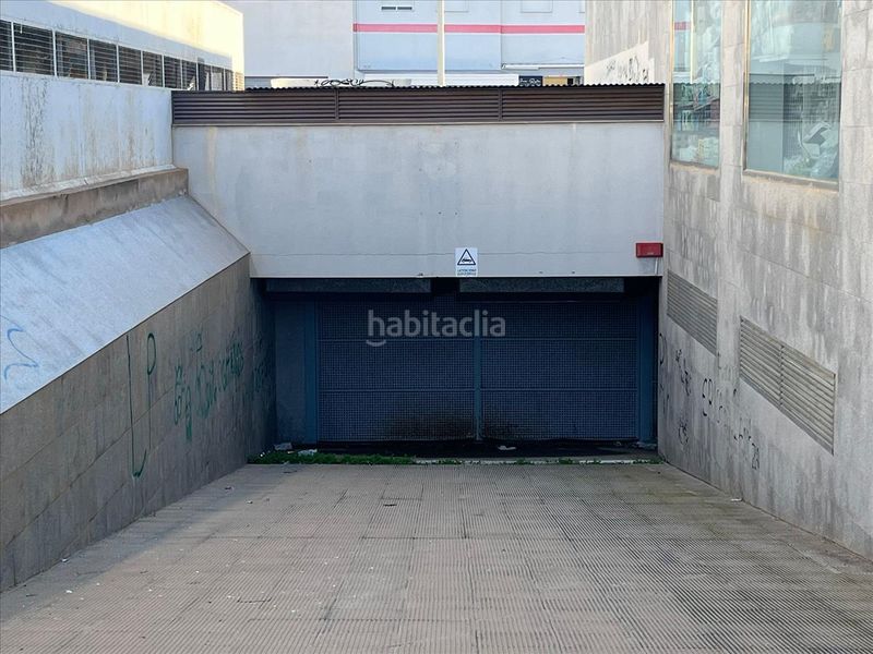 Foto f349bd11-9860-4067-a2ea-0391dde25714. Aparcament cotxe a Bahia Mazarrón