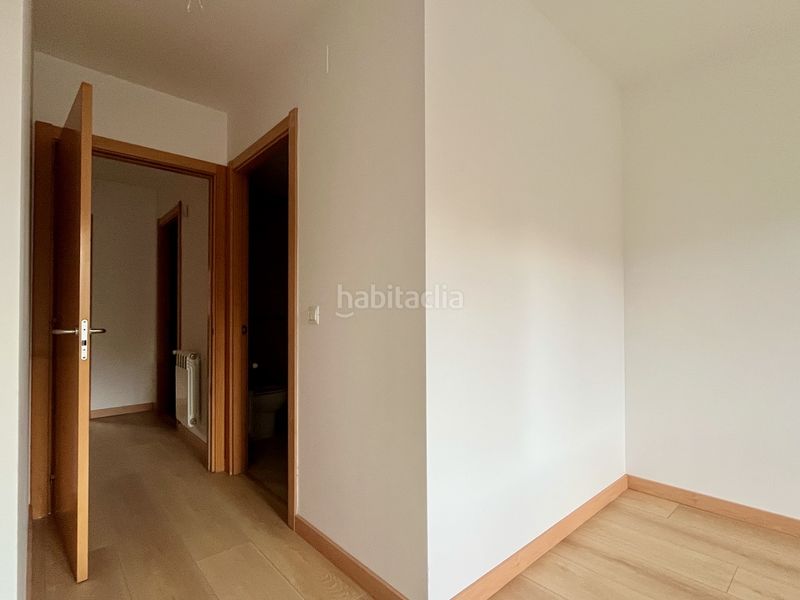 Foto bf7f494b-a957-42ab-8538-8614c3b26db4. Pis amb aparcament a Orcoyen