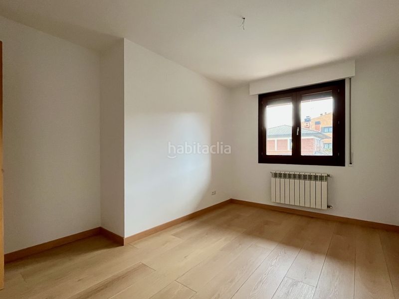 Foto ef4110a9-19ff-41f9-b4d7-24d3708cd026. Pis amb aparcament a Orcoyen
