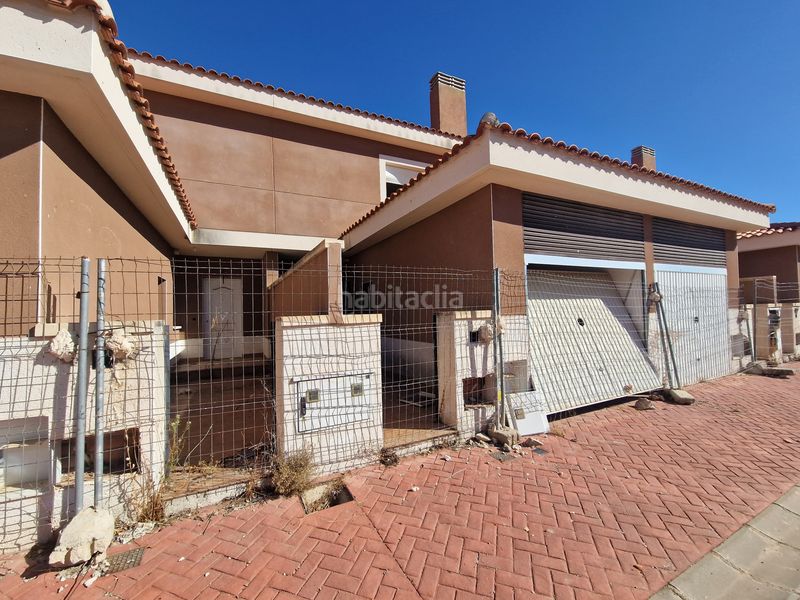 Foto d5654b61-f124-44d3-b86e-2266c95885dd. Casa adossada a Torralba de Calatrava