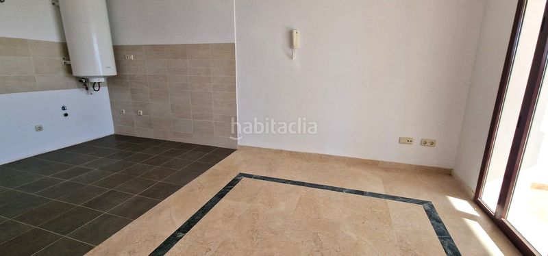 Foto 5fa2e4f7-671d-4f05-b68b-bb2d0a8080b6. Casa adossada a Cártama pueblo Cártama