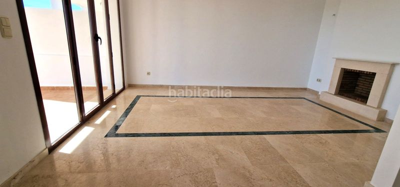 Foto c81847c0-d1d1-486f-8285-7c67073951c0. Casa adossada a Cártama pueblo Cártama