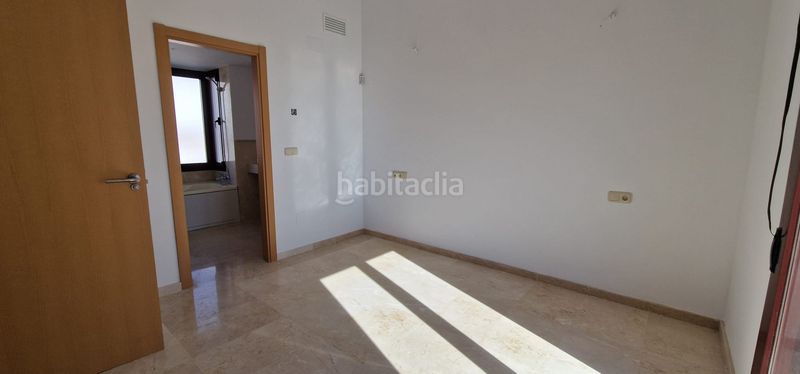 Foto fd1f9523-d9c3-4439-b1fa-e7664dec6352. Casa adossada a Cártama pueblo Cártama