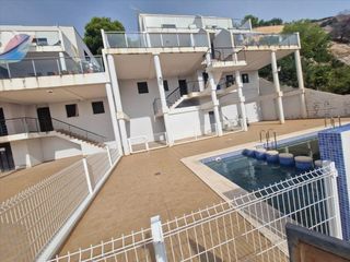 Maison  La renega r6-a