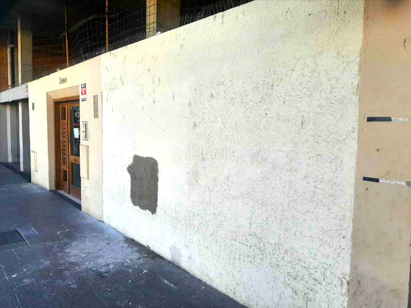 Foto e7533d59-2b8f-4f68-9543-e053c6d810bb. Local comercial a Centre Figueres