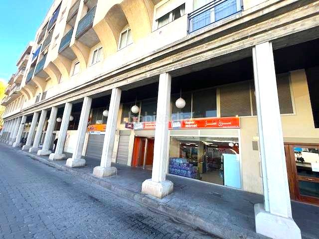 Foto fdc6a33d-7d9f-4872-b4ae-fc90e4eaad1b. Local comercial a Centre Figueres