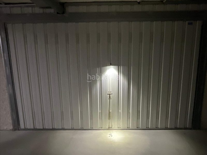 Foto 4c4b7d05-6ace-4106-bfaa-2eceae0af758. Aparcament cotxe a Potes