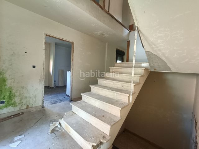 Foto 050f5194-f00c-442a-b72e-1b36421f25ce. Casa amb aparcament a Vilaboa