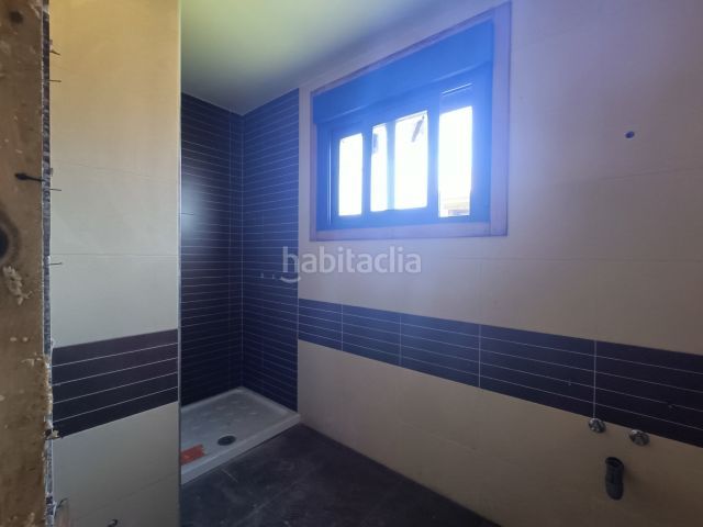 Foto 5d7a27a6-b424-4ef9-b51a-fea79cf17e32. Casa amb aparcament a Vilaboa