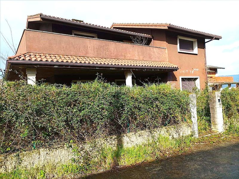 Foto bc132294-6a6b-4520-9164-2bbac06cd30a. Casa en Vilaboa