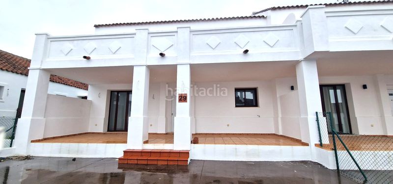 Foto 0d94c954-c424-419f-8739-65413d4bfd10. Casa adossada a Cártama pueblo Cártama