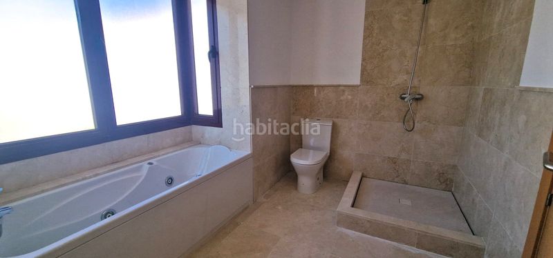 Foto 101cbbce-f6c6-4d89-979e-89462ddf5ea8. Casa adossada a Cártama pueblo Cártama