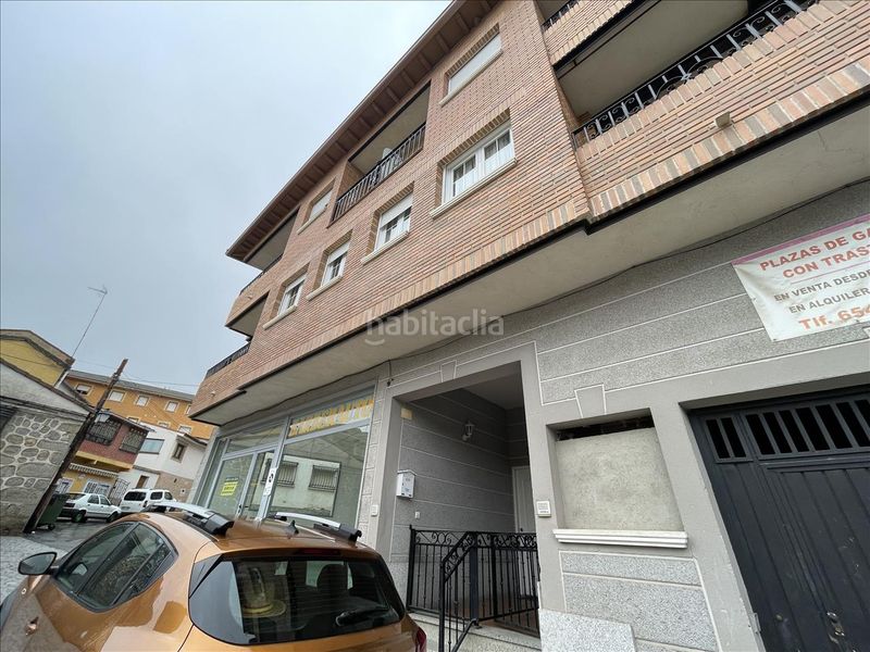 Foto bdc20bb4-6b07-40ca-8862-5b6735d6d948. Autoparkplatz in Hoyo de Pinares (El)