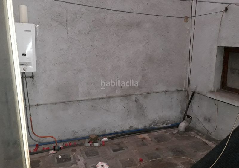 Foto 2d8614a6-e68a-4a28-93f7-d5853168ed9e. Edificio en Ponteareas