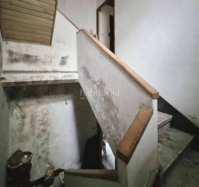 Foto 621a2d65-2a6f-4c66-a58a-69375edc8a07. Edificio en Ponteareas