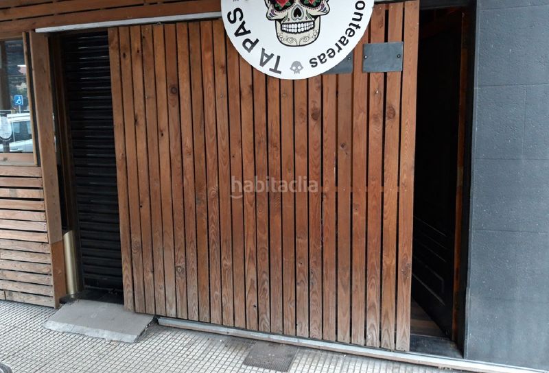 Foto 7d8f8191-69fb-4791-bec6-2c22d12f10cc. Edificio en Ponteareas