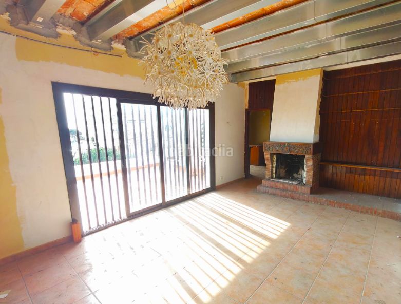 Foto 83a87913-75c6-4d28-a5c7-170405c8d3c9. Edificio en Ponteareas