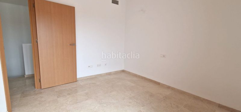 Foto 78df9bb4-8c0a-493a-a935-14099e2f51aa. Casa adossada a Cártama pueblo Cártama