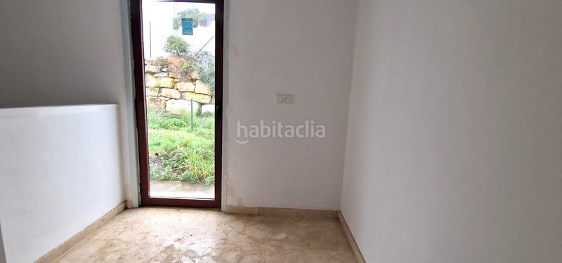 Foto d2a9bdc2-b92d-4024-8cf7-a0e305cc0e2d. Casa adossada a Cártama pueblo Cártama