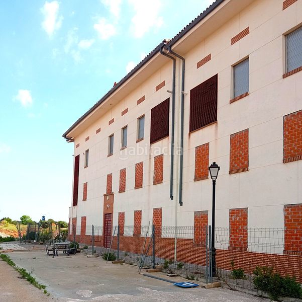 Foto a541ba48-c5b7-45fa-bfe4-05038a278e4f. Casa a Valdeaveruelo