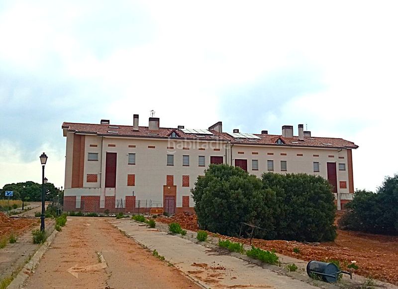 Foto b040d5af-6d13-4363-b44e-e02f27826b62. Casa a Valdeaveruelo