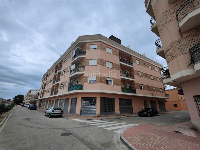 Foto 3ac8c6bb-2351-42c9-94e1-1574b872a830. Aparcament cotxe a Albalat de la Ribera
